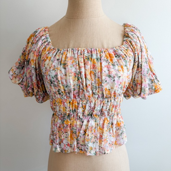 Altar'd State Tops - Altar'd State Smocked Puff Sleeve Cropped Floral Top